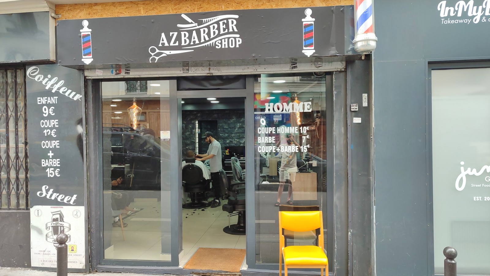 La devanture du salon AZ Barber Shop, rue des Trois Couronnes